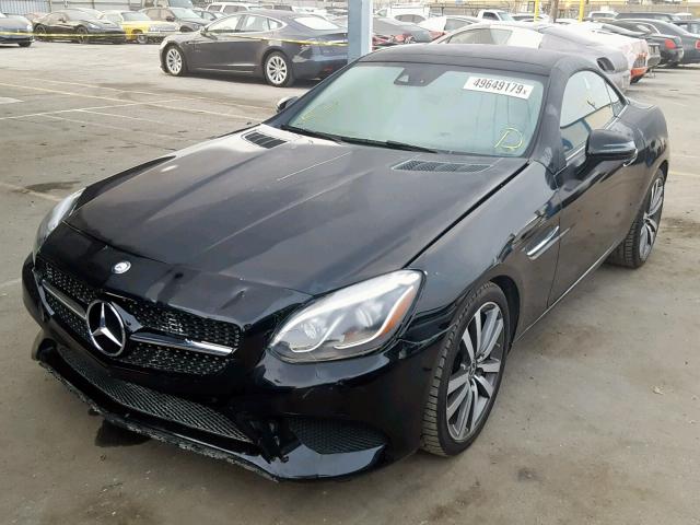 WDDPK3JA0HF139772 - 2017 MERCEDES-BENZ SLC 300 BLACK photo 2