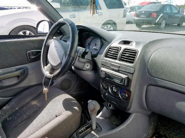 KMHCG45C22U403066 - 2002 HYUNDAI ACCENT GL BLACK photo 9