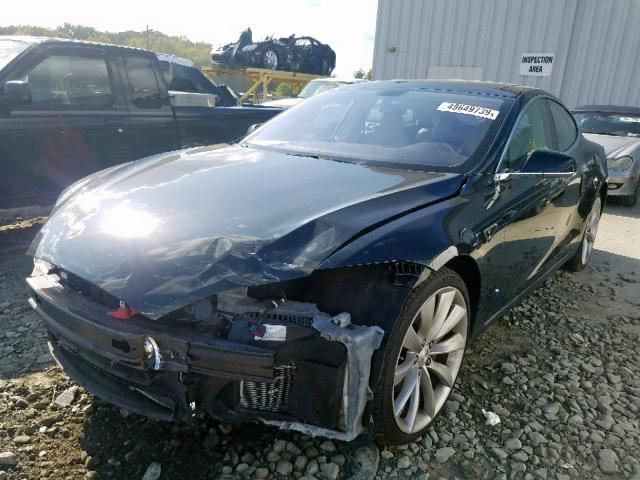 5YJSA1DN8DFP17268 - 2013 TESLA MODEL S أخضر صورة 2
