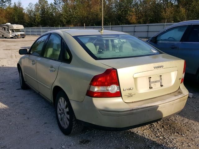 YV1MS382X42013474 - 2004 VOLVO S40 2.4I GREEN photo 3