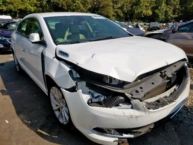 1G4GB5G36GF173319 - 2016 BUICK LACROSSE WHITE photo 1