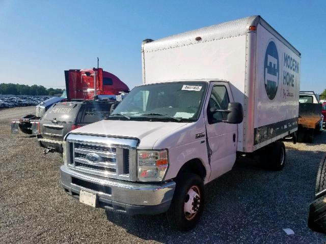 1FDWE35L39DA18588 - 2009 FORD E350 WHITE photo 2