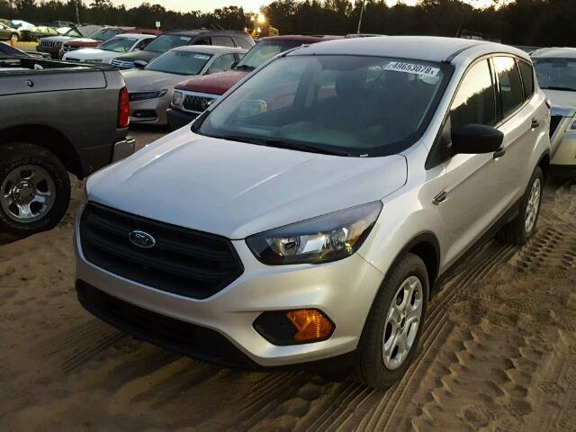 1FMCU0F78JUB35495 - 2018 FORD ESCAPE S SILVER photo 2