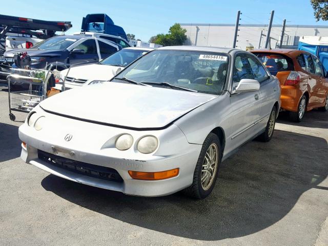 JH4DB7669YS004790 - 2000 ACURA INTEGRA GS SILVER photo 2