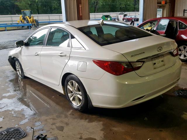 5NPEB4AC9BH172758 - 2011 HYUNDAI SONATA GLS WHITE photo 3