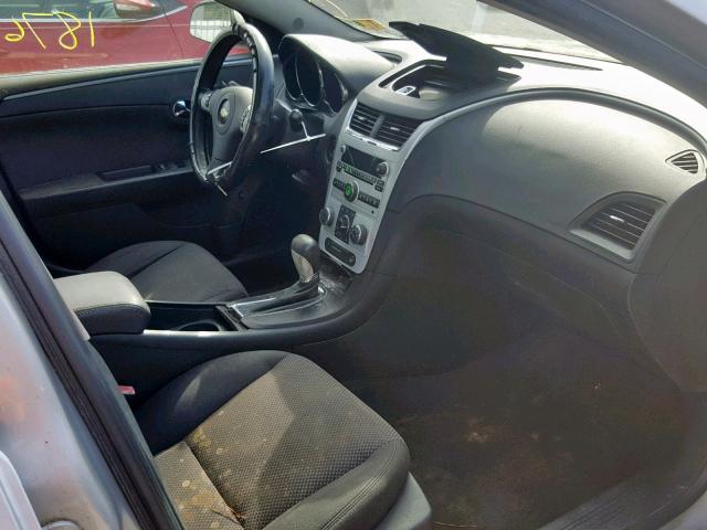 1G1ZC5E0XAF187677 - 2010 CHEVROLET MALIBU 1LT 银色 照片 5