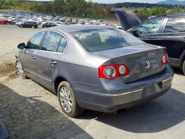 WVWJK73C78P125898 - 2008 VOLKSWAGEN PASSAT TUR GRAY photo 3