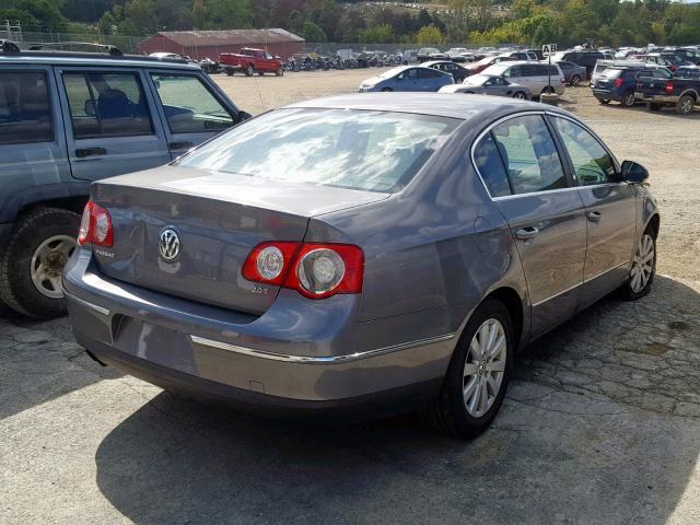 WVWJK73C78P125898 - 2008 VOLKSWAGEN PASSAT TUR GRAY photo 4