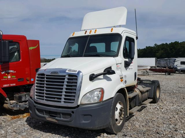 3AKBGADV4ESFT2566 - 2014 FREIGHTLINER CASCADIA 1 WHITE photo 2