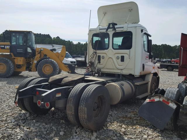 3AKBGADV4ESFT2566 - 2014 FREIGHTLINER CASCADIA 1 WHITE photo 4