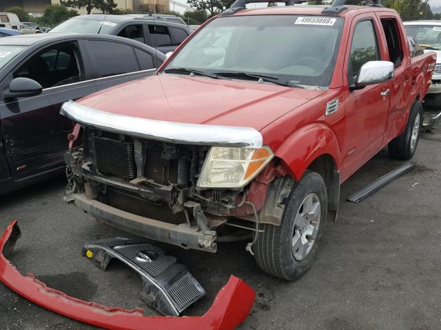 1N6AD07U86C456365 - 2006 NISSAN FRONTIER C RED photo 2