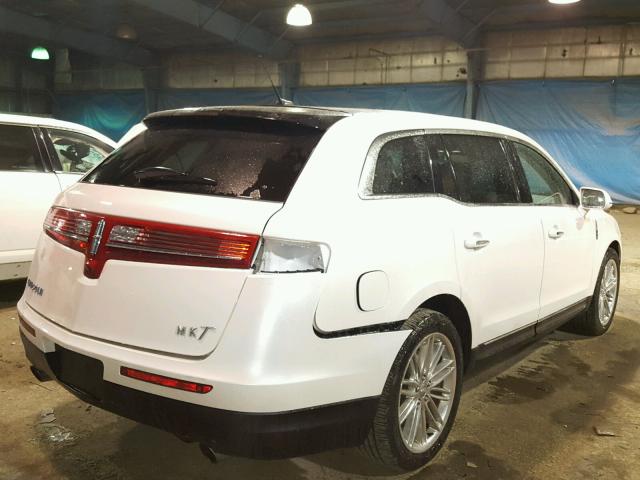 2LMHJ5ATXHBL01133 - 2017 LINCOLN MKT WHITE photo 4