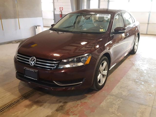 1VWBP7A35DC061366 - 2013 VOLKSWAGEN PASSAT SE BURGUNDY photo 2