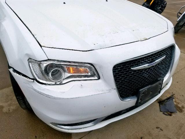 2C3CCAAG8FH820437 - 2015 CHRYSLER 300 LIMITE WHITE photo 9