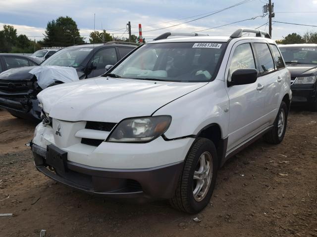 JA4LX31F04U038818 - 2004 MITSUBISHI OUTLANDER WHITE photo 2