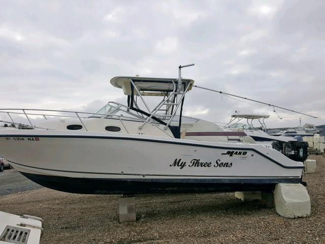 MRKCA233H102 - 2002 MAKO BOAT WHITE photo 3