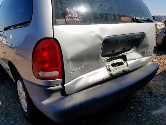 2B4GP2533YR856920 - 2000 DODGE CARAVAN SILVER photo 9