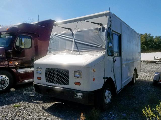 4UZAANFD3KCKS7172 - 2019 FREIGHTLINER CHASSIS M WHITE photo 2