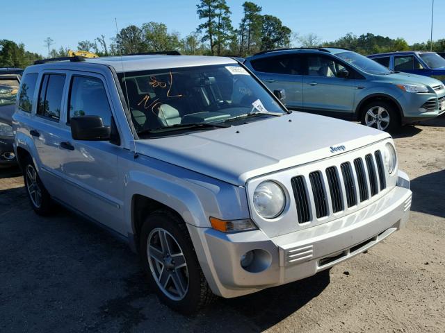 1J8FF48W08D741383 - 2008 JEEP PATRIOT LI SILVER photo 1