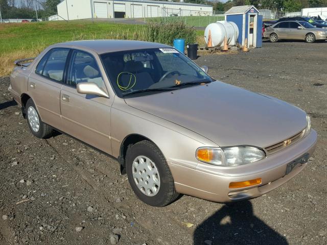 4T1BG12K1TU737497 - 1996 TOYOTA CAMRY DX BEIGE photo 1