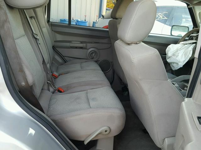 1J8HH48K58C115169 - 2008 JEEP COMMANDER SILVER photo 6