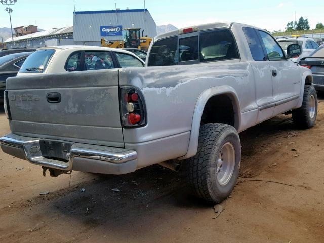 1B7GG23Y5VS256668 - 1997 DODGE DAKOTA SILVER photo 4