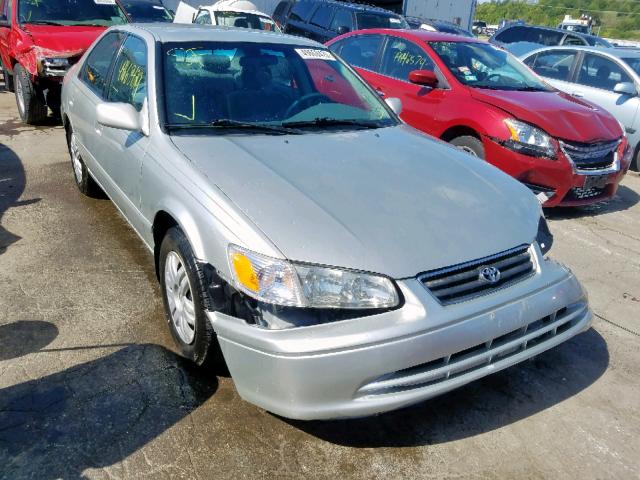 4T1BG22K61U795978 - 2001 TOYOTA CAMRY CE SILVER photo 1