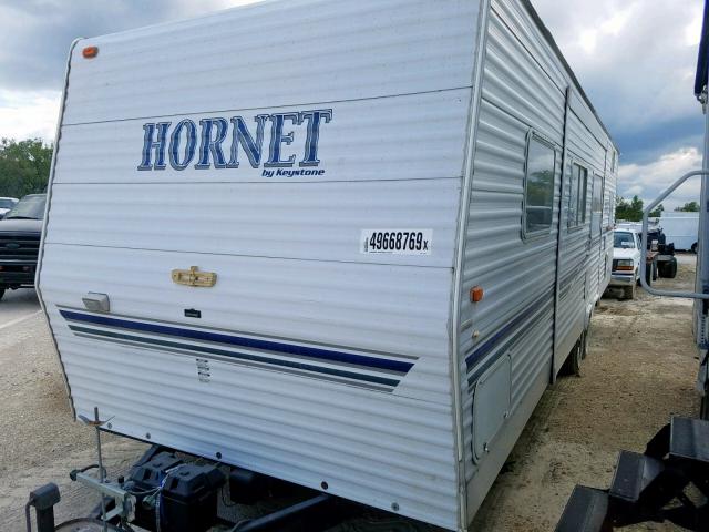 4YDT32D204E311137 - 2004 HORN KEYSTONE WHITE photo 2