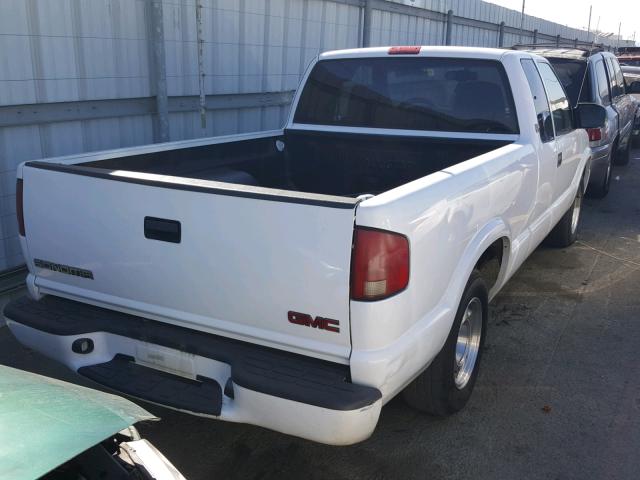 1GTCS19W728104154 - 2002 GMC SONOMA WHITE photo 4