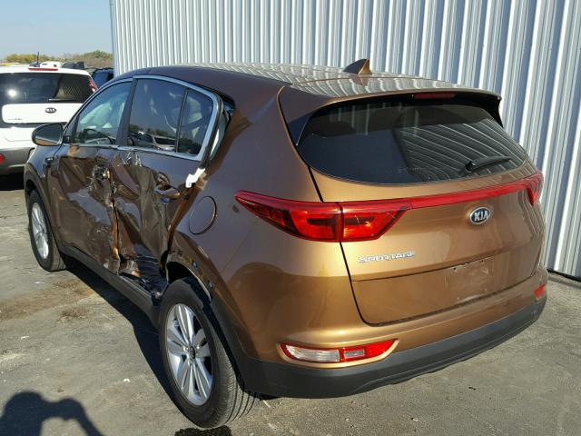 KNDPMCAC9J7381126 - 2018 KIA SPORTAGE L BROWN photo 3