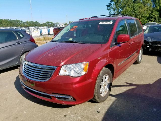 2A4RR5DG3BR675751 - 2011 CHRYSLER TOWN & COU MAROON photo 2