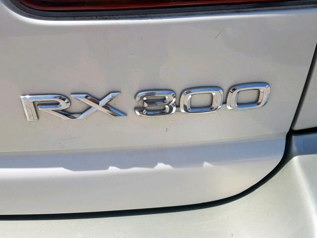 JT6GF10UXY0046508 - 2000 LEXUS RX 300 WHITE photo 9