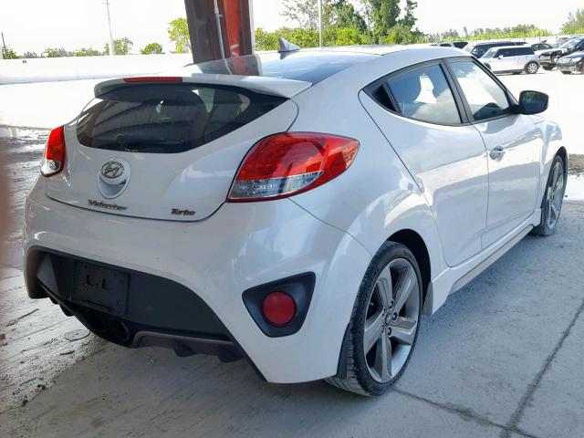 KMHTC6AEXDU175691 - 2013 HYUNDAI VELOSTER T WHITE photo 4