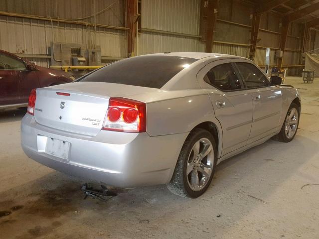 2B3CA3CV2AH100697 - 2010 DODGE CHARGER SX SILVER photo 4