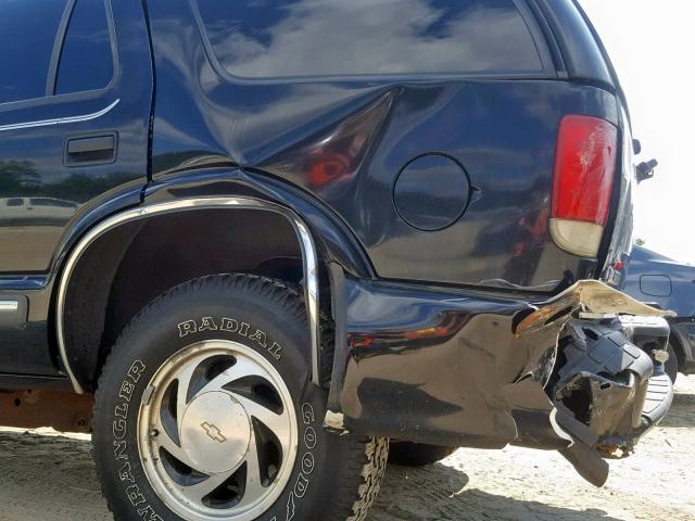 1GNDT13W512221489 - 2001 CHEVROLET BLAZER BLACK photo 9