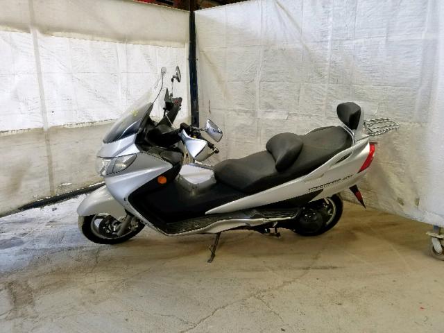 JS1CK43A152100830 - 2005 SUZUKI AN400 K3 SILVER photo 9