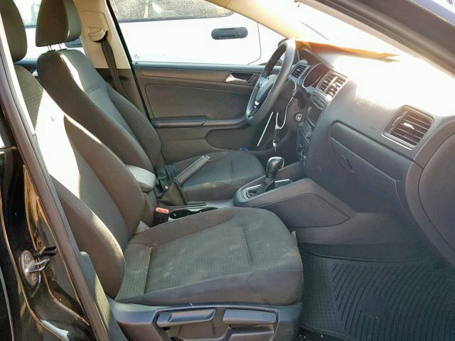 3VW2K7AJ5FM353369 - 2015 VOLKSWAGEN JETTA BASE შავი ფოტო 5