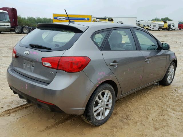 KNAFU5A20B5402891 - 2011 KIA FORTE EX SILVER photo 4