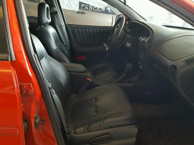 1G2WP52K71F262733 - 2001 PONTIAC GRAND PRIX RED photo 5