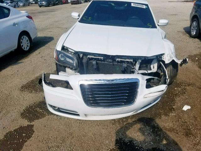 2C3CCABG9EH118396 - 2014 CHRYSLER 300 S WHITE photo 9