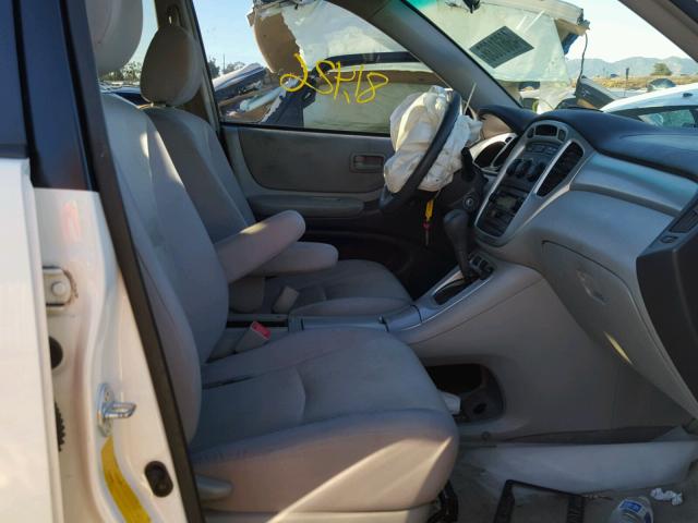 JTEDP21A960103924 - 2006 TOYOTA HIGHLANDER WHITE photo 5