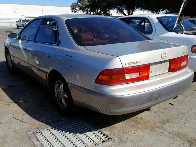 JT8BF28G5X5055365 - 1999 LEXUS ES 300 GOLD photo 3