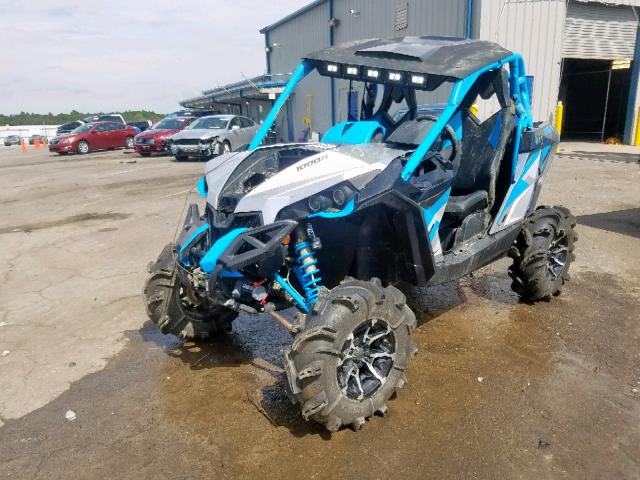 3JBPWAP25HJ000325 - 2017 CAN-AM MAVERICK 1 BLUE photo 2