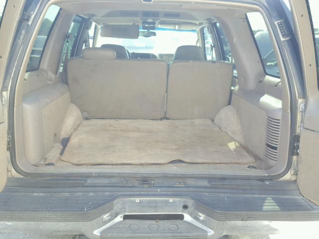 1GKEC13R2XJ735133 - 1999 GMC YUKON TAN photo 9