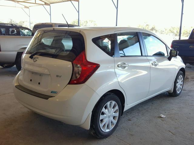 3N1CE2CPXGL391385 - 2016 NISSAN VERSA NOTE WHITE photo 4