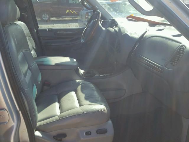 5LMEU27A0YLJ29489 - 2000 LINCOLN NAVIGATOR 银色 照片 5