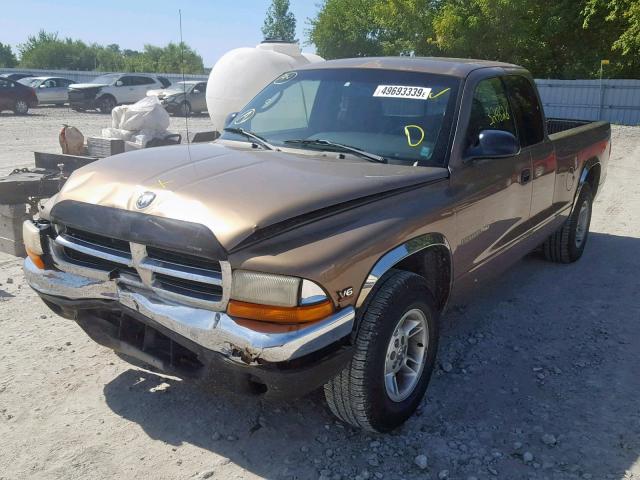 1B7GL22X5YS729218 - 2000 DODGE DAKOTA GOLD photo 2