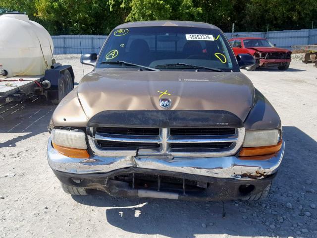 1B7GL22X5YS729218 - 2000 DODGE DAKOTA GOLD photo 9