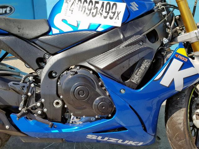 JS1GR7MAXF2100968 - 2015 SUZUKI GSX-R750 BLUE photo 7