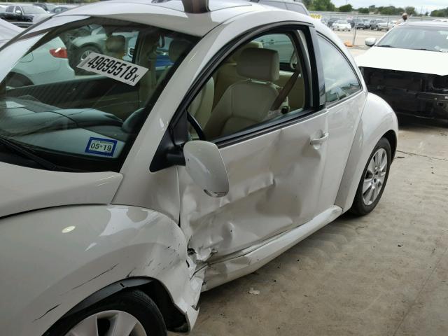 3VWRW31CX9M504370 - 2009 VOLKSWAGEN NEW BEETLE 白色 照片 9